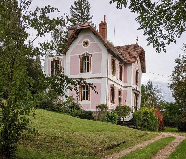 Strawberry Hill Bed & Breakfast Chissey-en-Morvan Exterior photo
